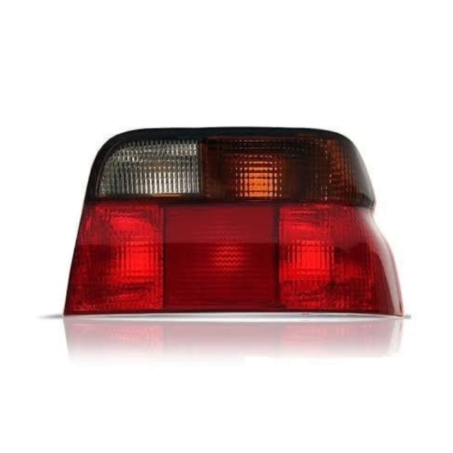 Lanterna ESCORT SAPÃO VERONA 1993 a 1996 Fumê Esquerdo Lanterna ESCORT SAPÃO VERONA 1993 a 1996 Fumê Esquerdo