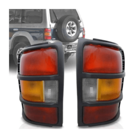 Lanterna PAJERO MONTEIRO 92 a 97 L/E Original Usada