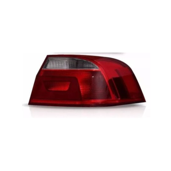 Lanterna VOYAGE G6 2012 a 2015 Direito Canto Fumê