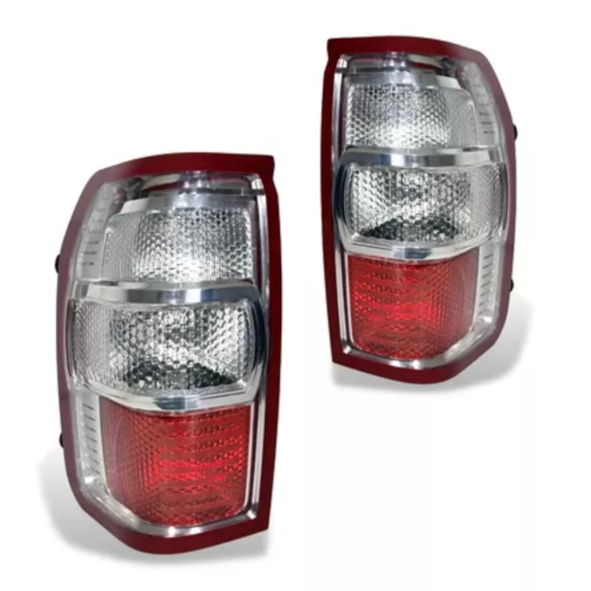 PAR LANTERNA RANGER 2010/2012 PAR LANTERNA RANGER 2010/2012